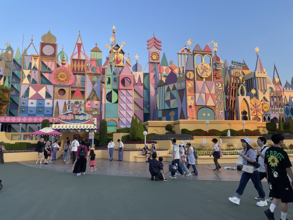 ディズニーランド・イッツァスモールワールド